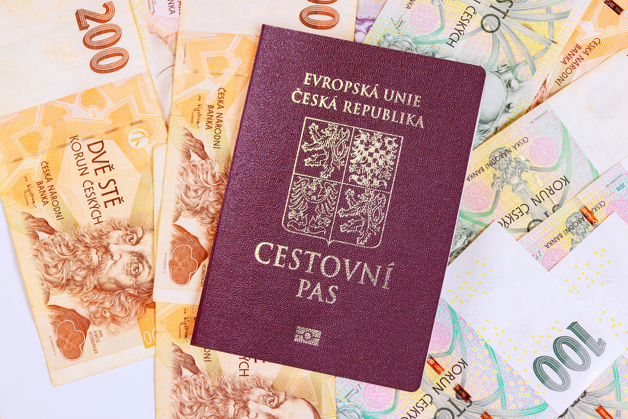 banconote ceche, denaro di vari tagli di corone ceche, cambio passaporto ceco banconote ceche, denaro di vari tagli di corone ceche, cambio passaporto ceco