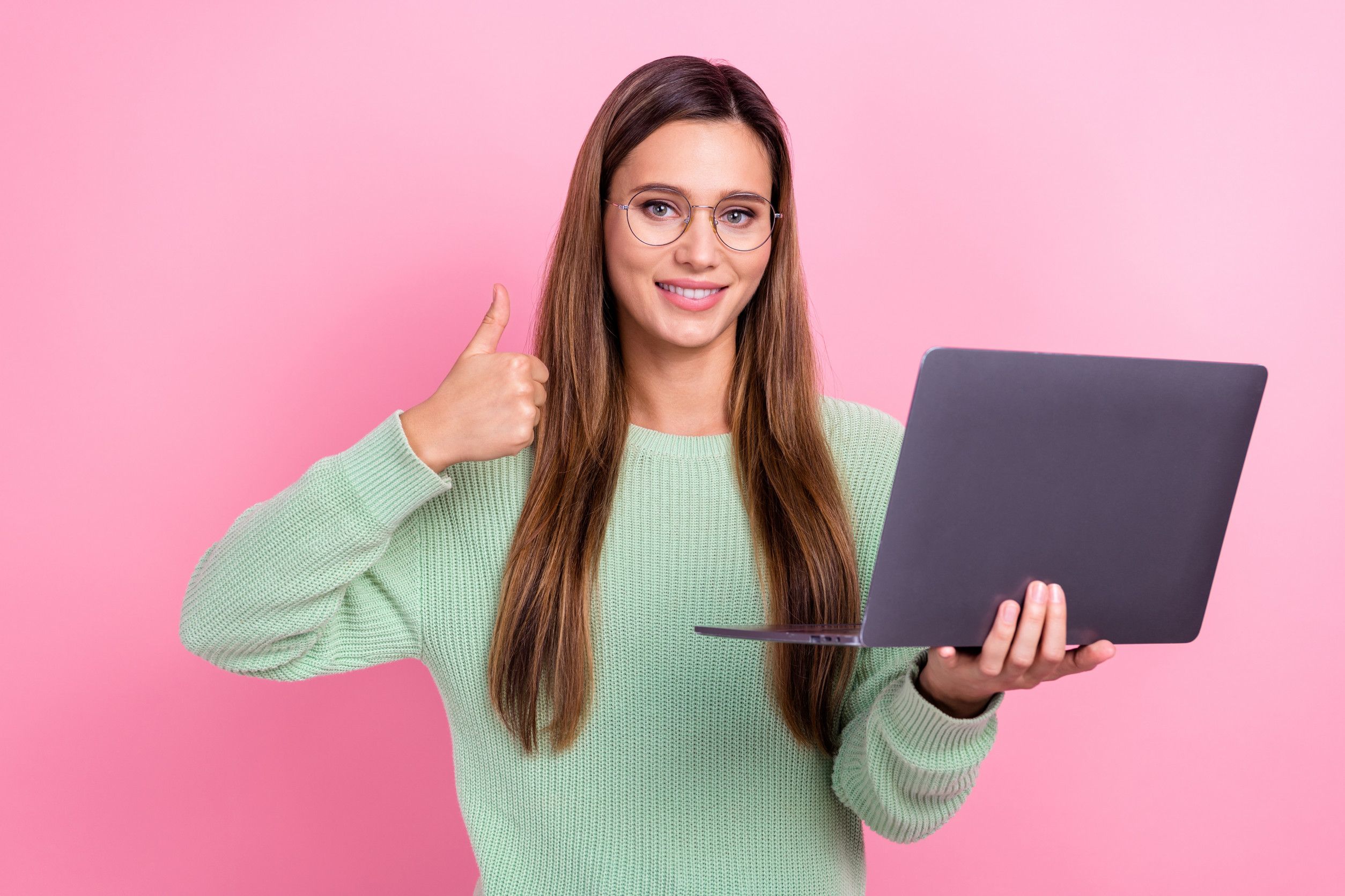 Ritratto di giovane donna Conferma il tuo CV Candidati Promozione Contratto di lavoro Invia a email Thumb Ritratto di giovane donna Conferma il tuo CV Candidati Promozione Contratto di lavoro Invia a email Thumb